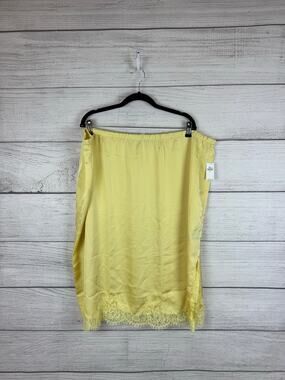 Old Navy Plus Size Yellow Lace Trim Midi Skirt Size 3X